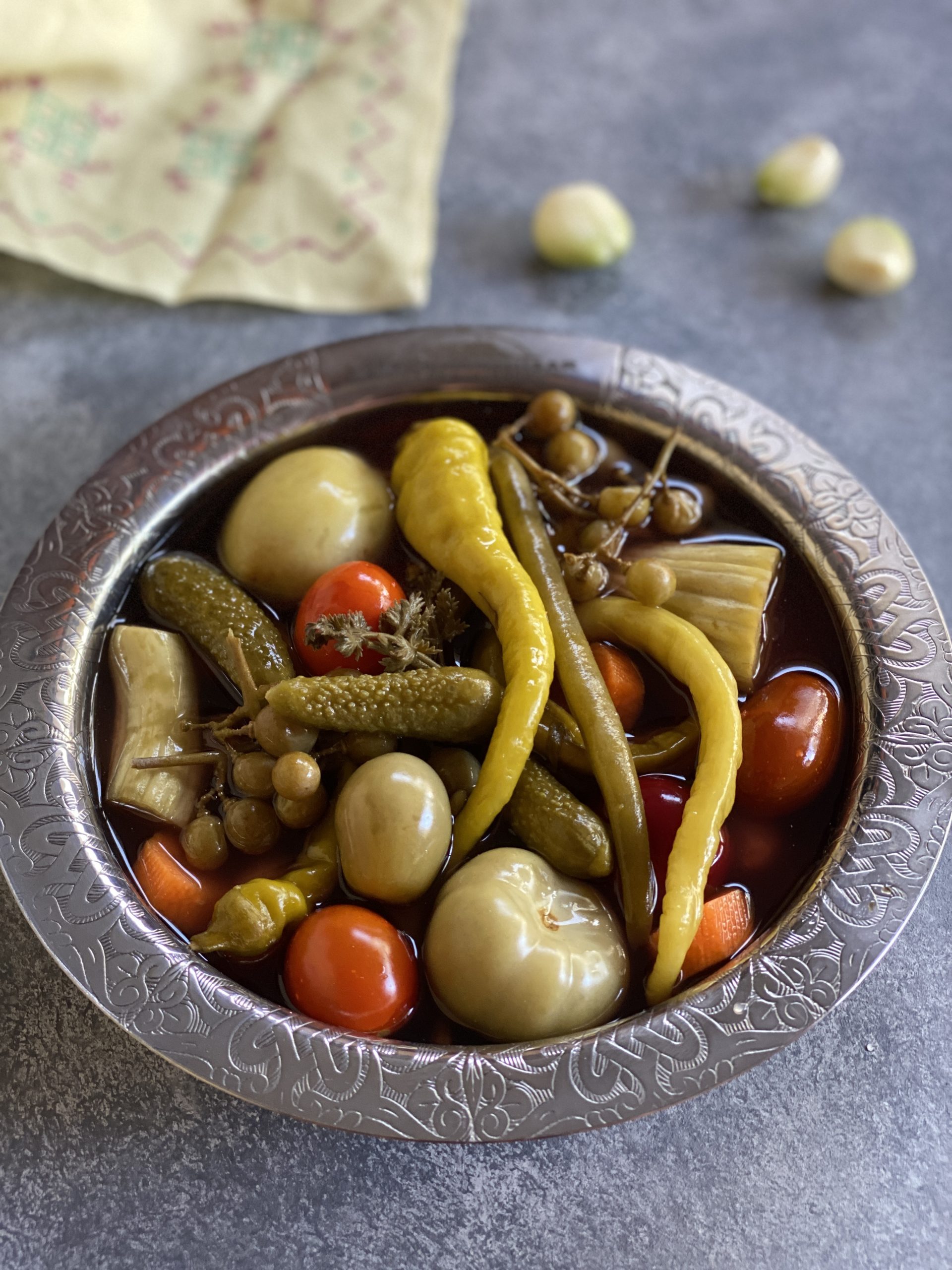 Salça Suyu ile Su Turşusu